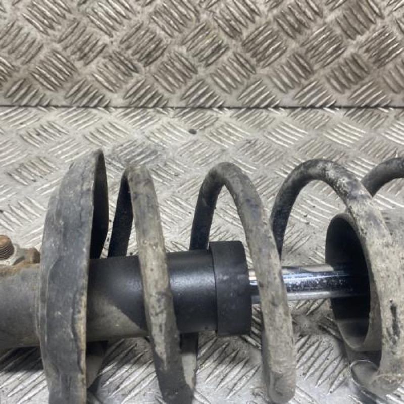 Amortisseur avant droit OPEL TIGRA 2 Photo n°3