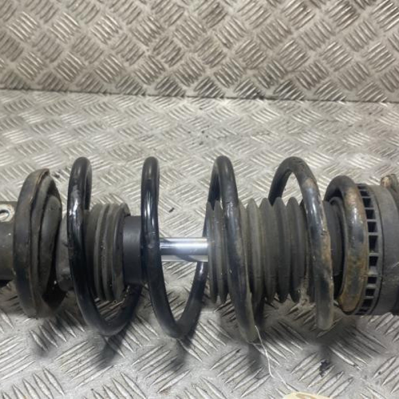 Amortisseur avant droit FORD FIESTA 5 Photo n°5