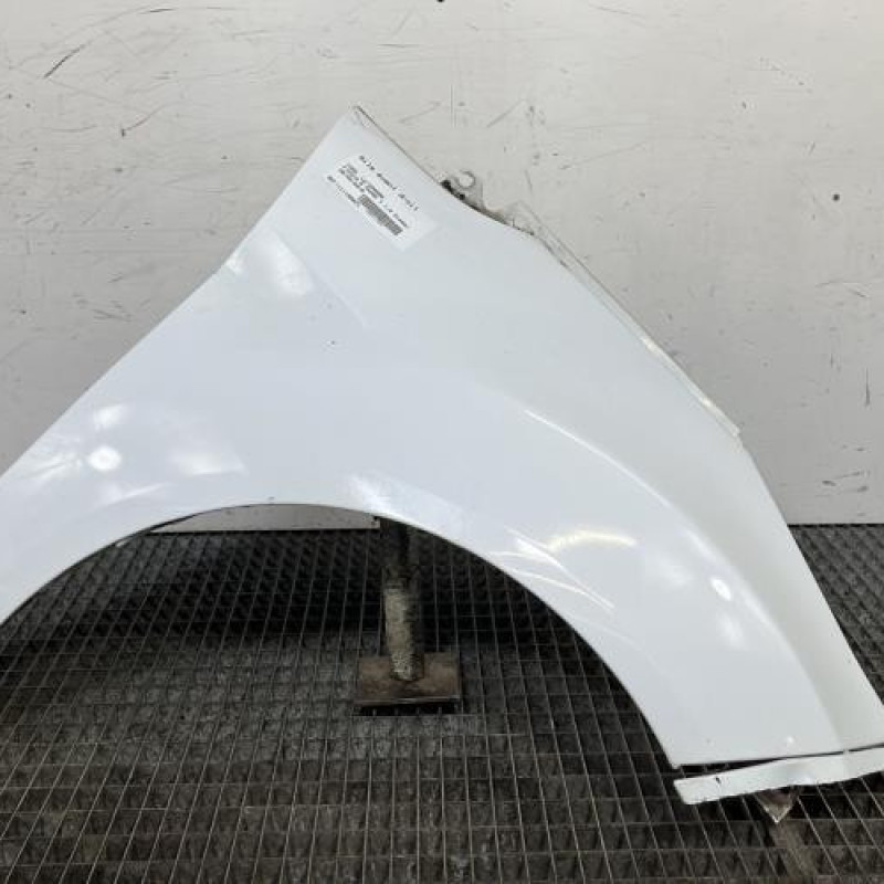 Aile avant droit FORD FIESTA 6 Photo n°1