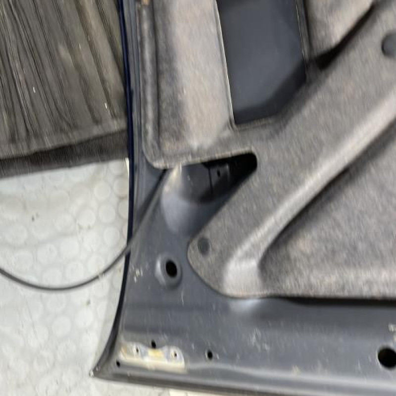 Capot SUZUKI LIANA Photo n°8