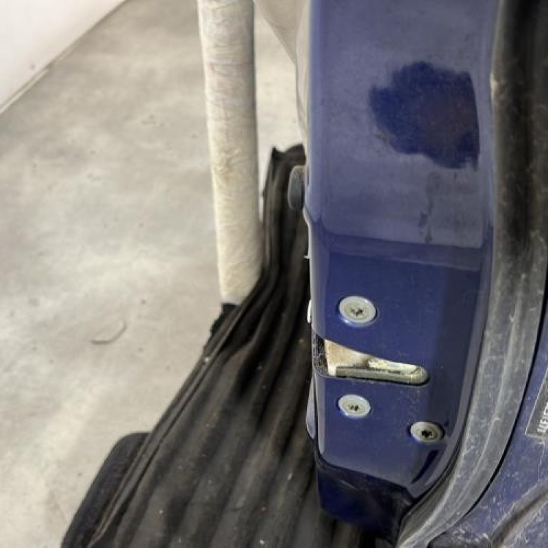 Porte avant droit SUZUKI LIANA Photo n°3