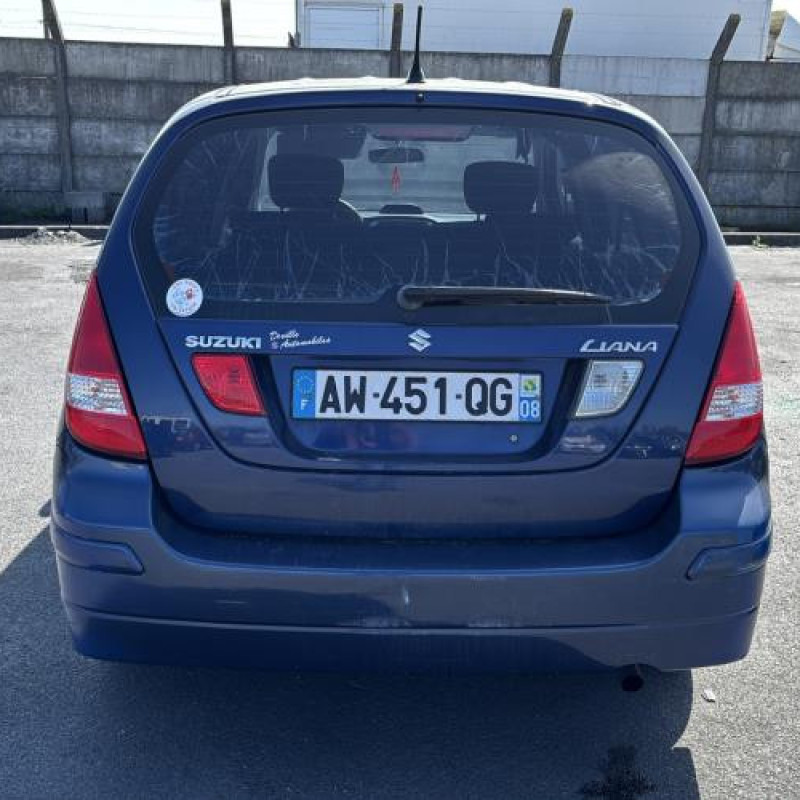 Porte avant droit SUZUKI LIANA Photo n°11