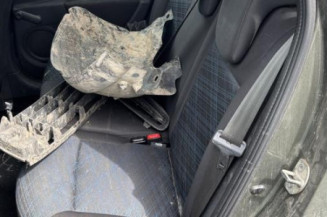 Aile avant gauche RENAULT CLIO 3