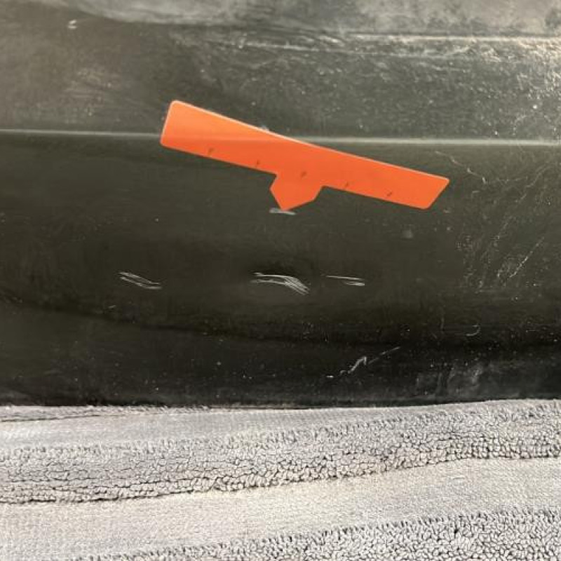 Malle/Hayon arriere RENAULT CLIO 3 Photo n°8