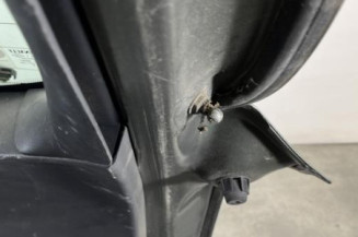 Malle/Hayon arriere RENAULT CLIO 3