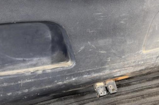 Malle/Hayon arriere RENAULT CLIO 3