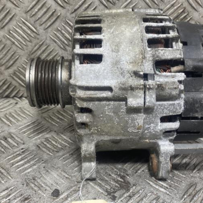 Alternateur VOLKSWAGEN TOURAN 3 Photo n°2