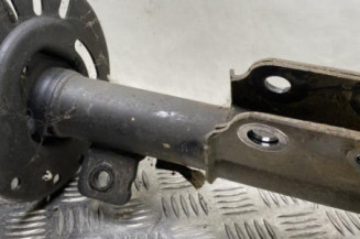 Amortisseur avant droit OPEL VIVARO 3