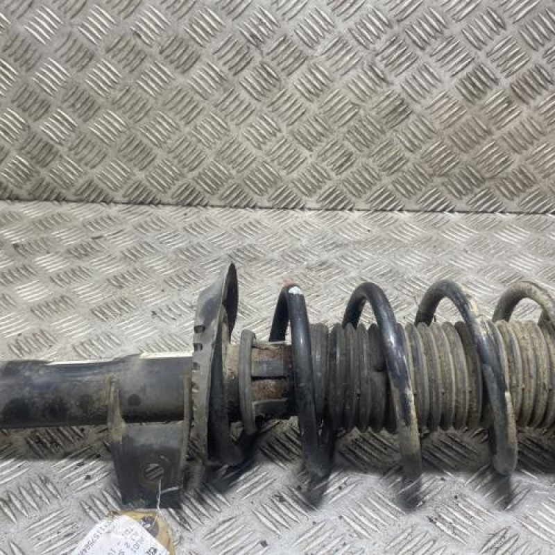 Amortisseur avant droit AUDI A3 2 Photo n°1