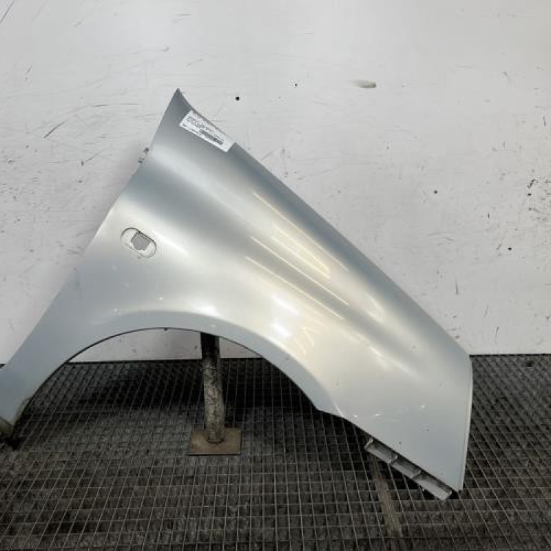 Aile avant droit RENAULT CLIO 2 Photo n°1