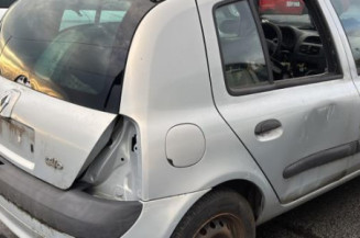 Aile avant droit RENAULT CLIO 2