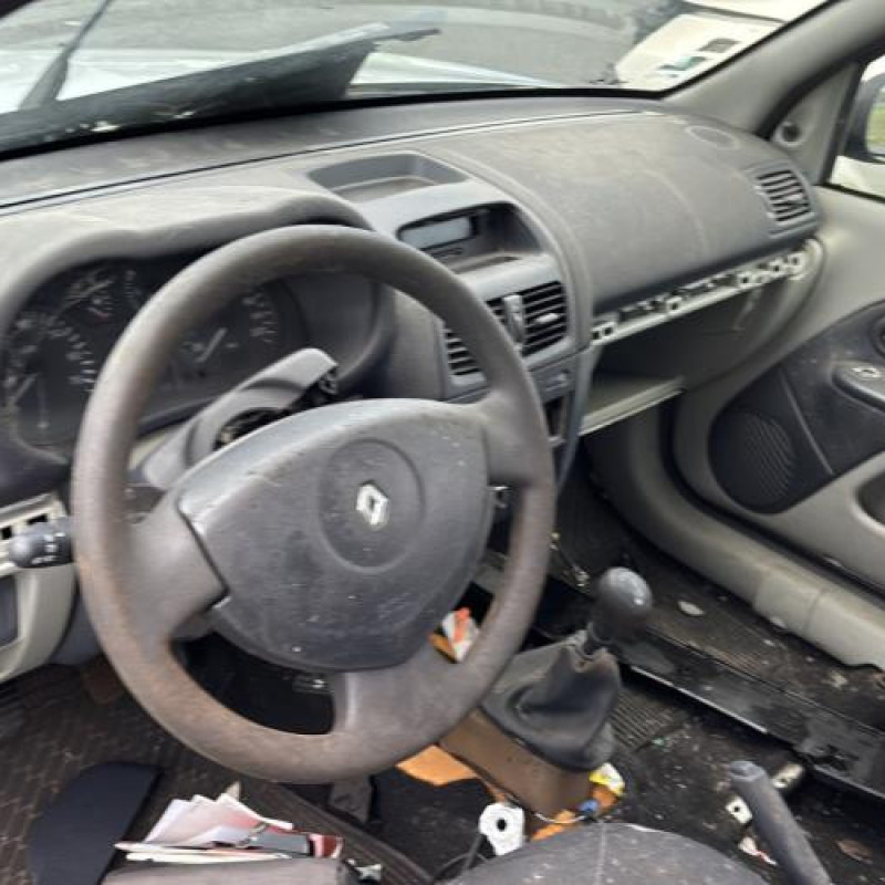 Aile avant droit RENAULT CLIO 2 Photo n°14