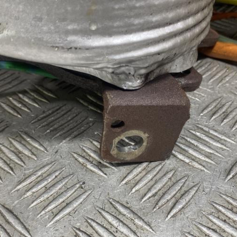 Catalyseur (echappement) RENAULT CLIO 5 Photo n°11