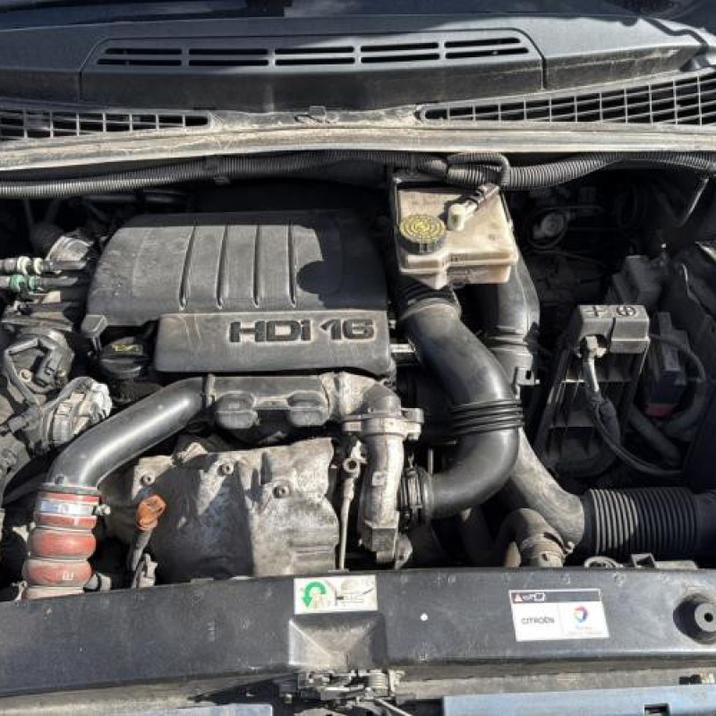Moteur CITROEN XSARA PICASSO Photo n°19