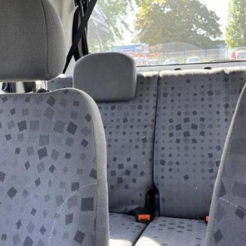 Malle/Hayon arriere OPEL AGILA A Photo n°16