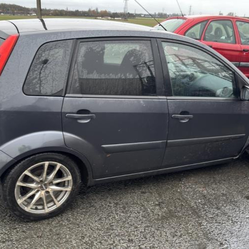 Aile avant gauche FORD FIESTA 5 Photo n°10