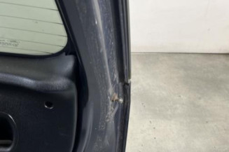 Malle/Hayon arriere FORD FIESTA 5