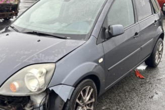 Malle/Hayon arriere FORD FIESTA 5