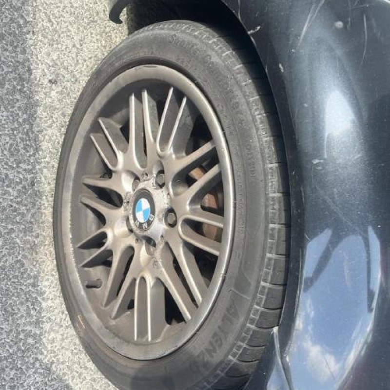 Capot BMW SERIE 3 E46 Photo n°11