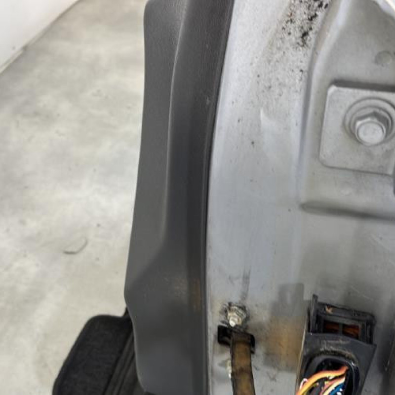 Porte avant gauche OPEL CORSA D Photo n°6