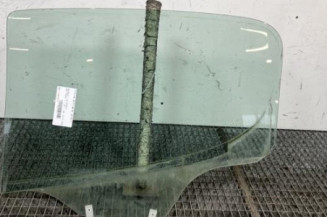 Vitre arriere droit PEUGEOT 207
