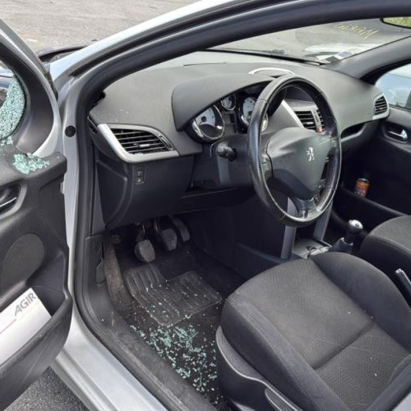 Vitre arriere droit PEUGEOT 207 Photo n°11