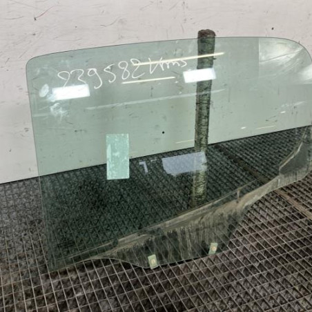 Vitre arriere gauche PEUGEOT 207