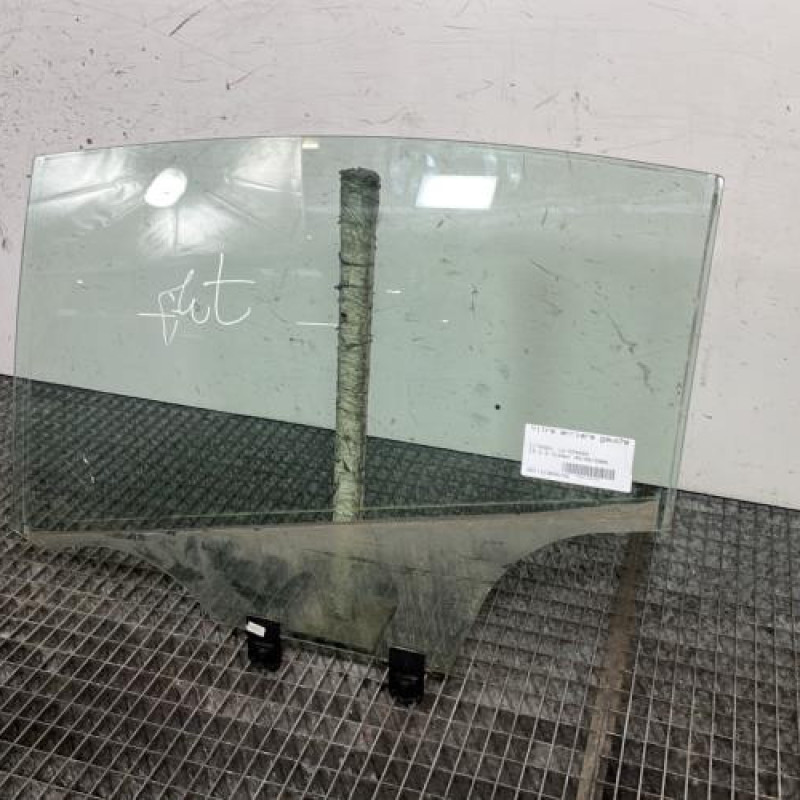 Vitre arriere gauche CITROEN C5 2 Photo n°3