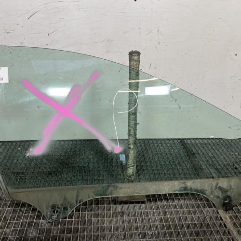 Vitre avant droit RENAULT LAGUNA 3 Photo n°1