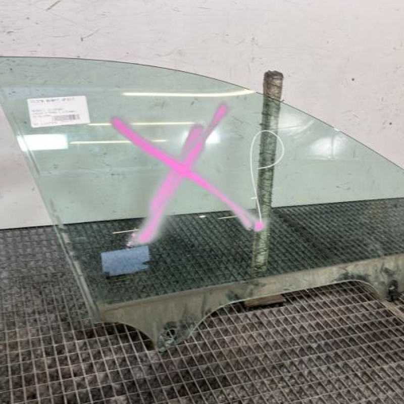 Vitre avant droit RENAULT LAGUNA 3 Photo n°3