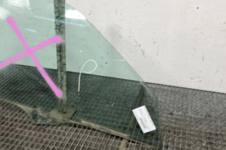 Vitre avant droit PEUGEOT 406