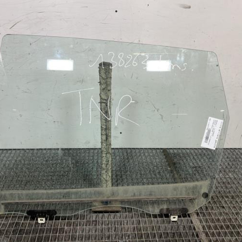 Vitre arriere gauche RENAULT SCENIC 3 Photo n°1