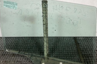 Vitre arriere gauche PEUGEOT 307