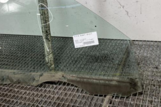 Vitre avant droit SKODA FABIA 1
