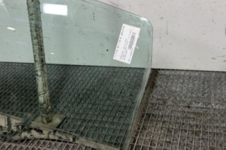 Vitre arriere gauche MERCEDES CLASSE B 245