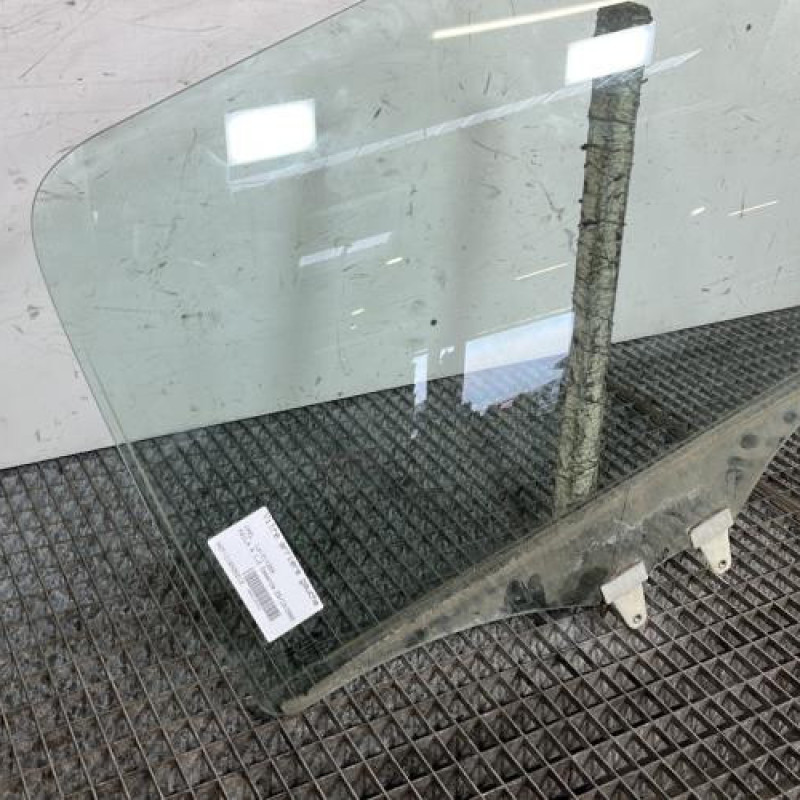 Vitre arriere gauche OPEL AGILA A Photo n°2