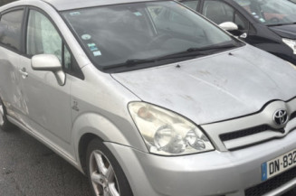 TOYOTA COROLLA VERSO 2 PHASE 1 2.2 D4D - 16V TURBO