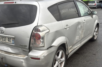 TOYOTA COROLLA VERSO 2 PHASE 1 2.2 D4D - 16V TURBO