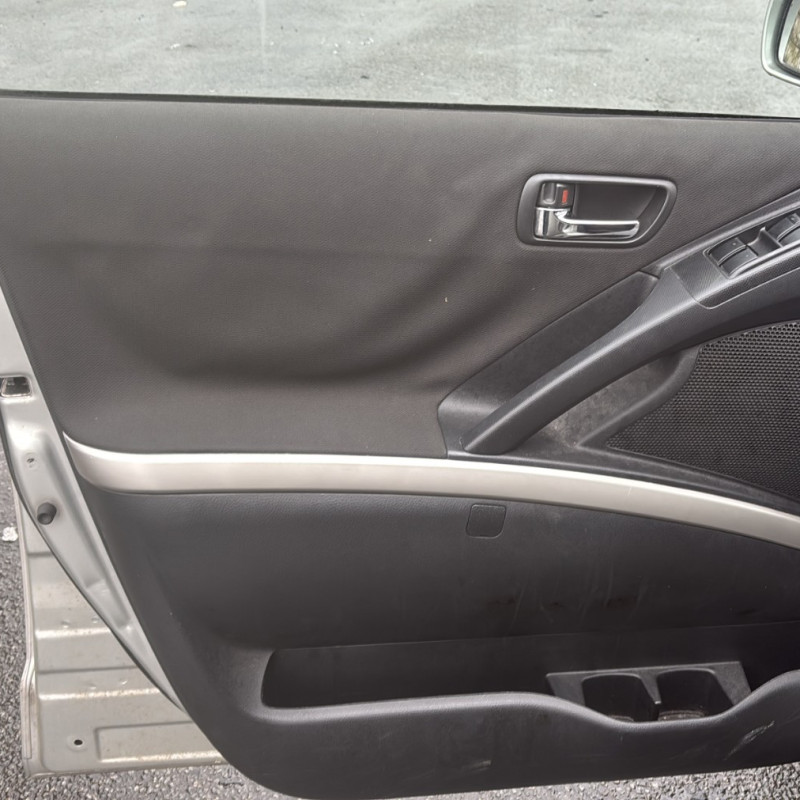 TOYOTA COROLLA VERSO 2 PHASE 1 2.2 D4D - 16V TURBO Photo n°10