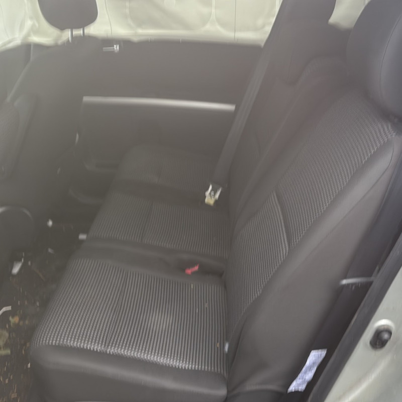 TOYOTA COROLLA VERSO 2 PHASE 1 2.2 D4D - 16V TURBO Photo n°16