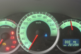 TOYOTA COROLLA VERSO 2 PHASE 1 2.2 D4D - 16V TURBO