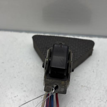 Interrupteur de leve vitre avant droit NISSAN PATROL 1 Photo n°1