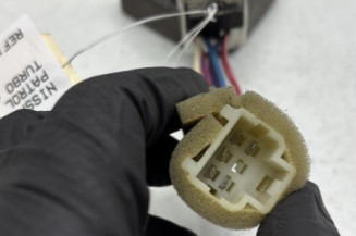 Interrupteur de leve vitre avant droit NISSAN PATROL 1