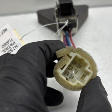 Interrupteur de leve vitre avant droit NISSAN PATROL 1