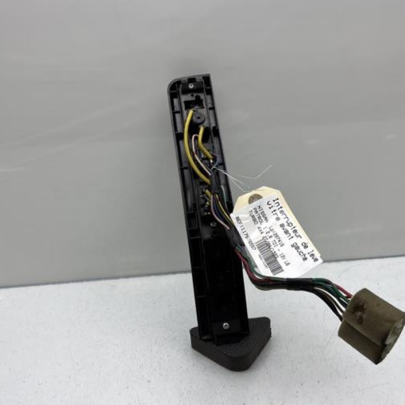 Interrupteur de leve vitre avant gauche NISSAN PATROL 1 Photo n°3