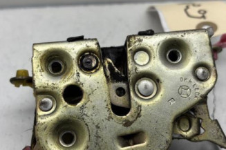 Serrure avant droit NISSAN PATROL 1