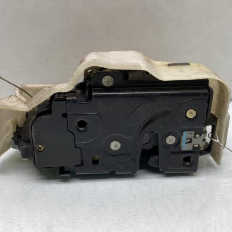 Serrure arriere droit VOLKSWAGEN TOURAN 1 Photo n°1