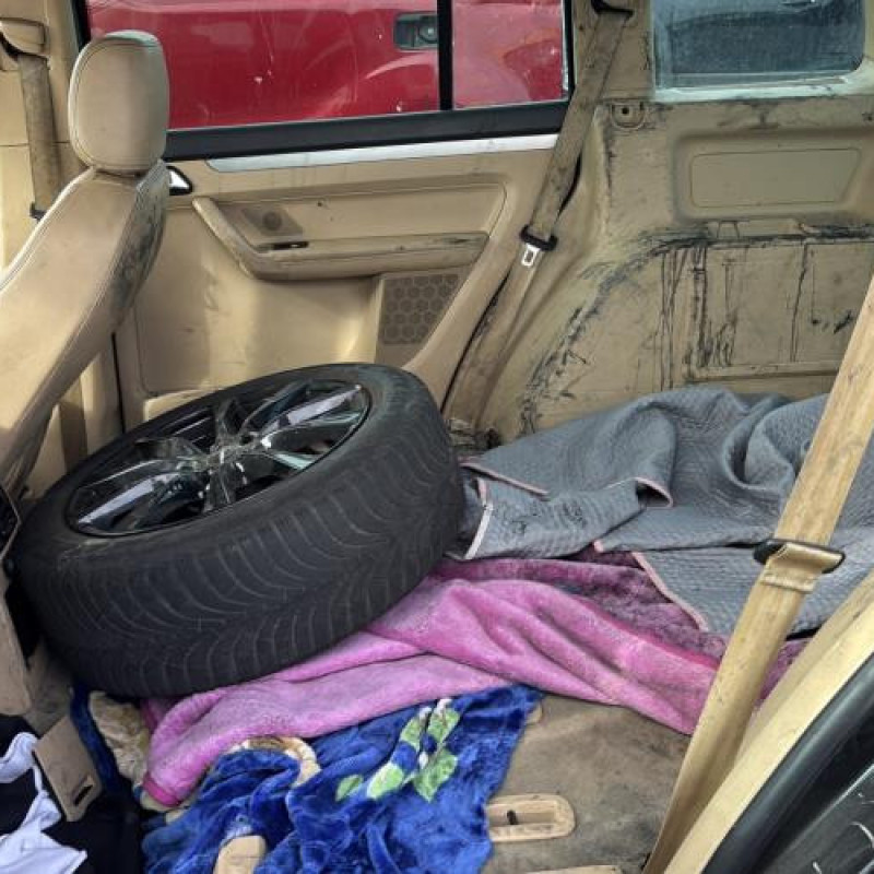 Serrure arriere droit VOLKSWAGEN TOURAN 1 Photo n°18