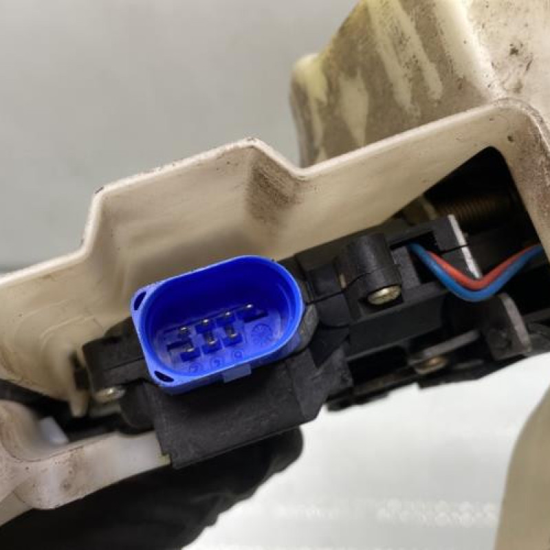 Serrure arriere gauche VOLKSWAGEN TOURAN 1 Photo n°4