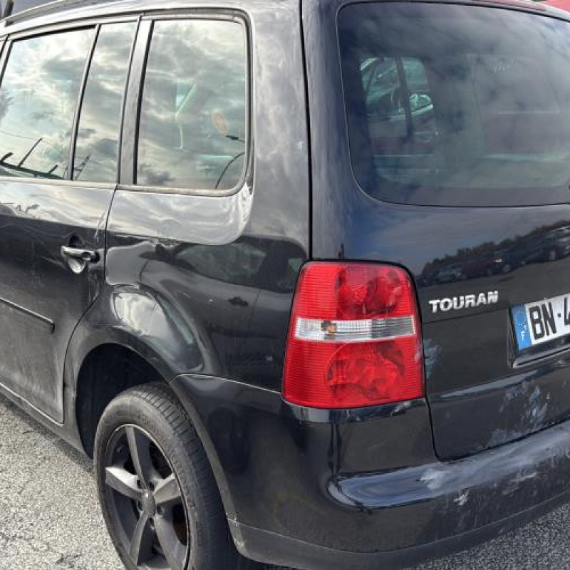 Serrure arriere gauche VOLKSWAGEN TOURAN 1 Photo n°8